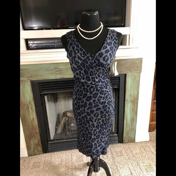 Beautiful NWT dress by INC size small - Picture 1 of 3